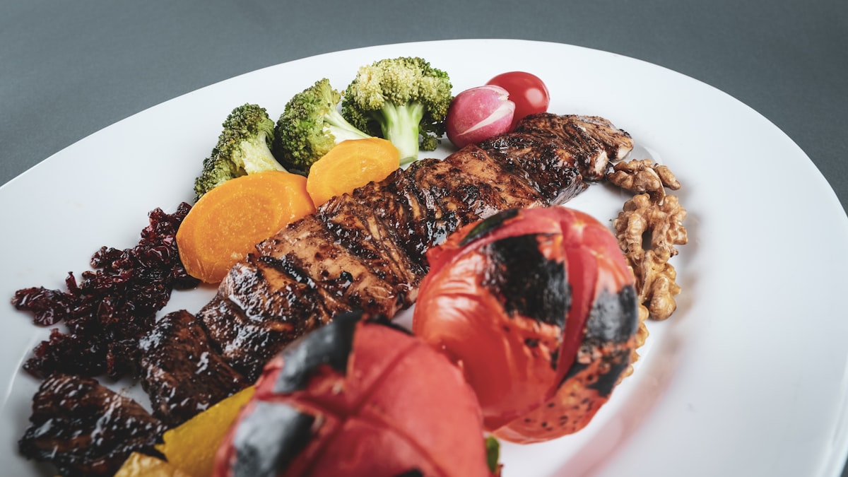 Best Cutting Boards: Wood, Plastic, and Composite Compared