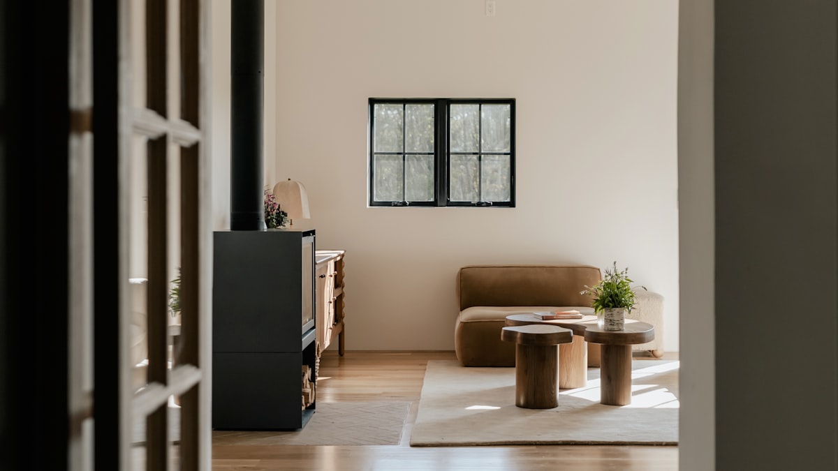 How to Make a Small Living Room Look Bigger